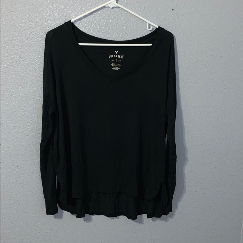 Black oversized tee